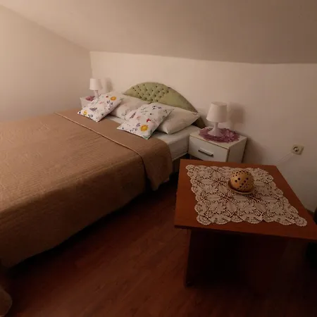 Apartment Kezic Drvenik *