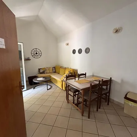 Kezic Apartment Drvenik (Split-Dalmatia)