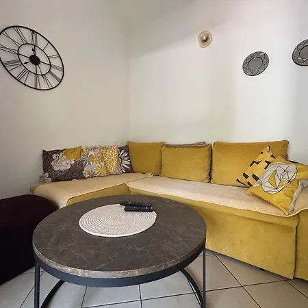 Apartment Kezic *